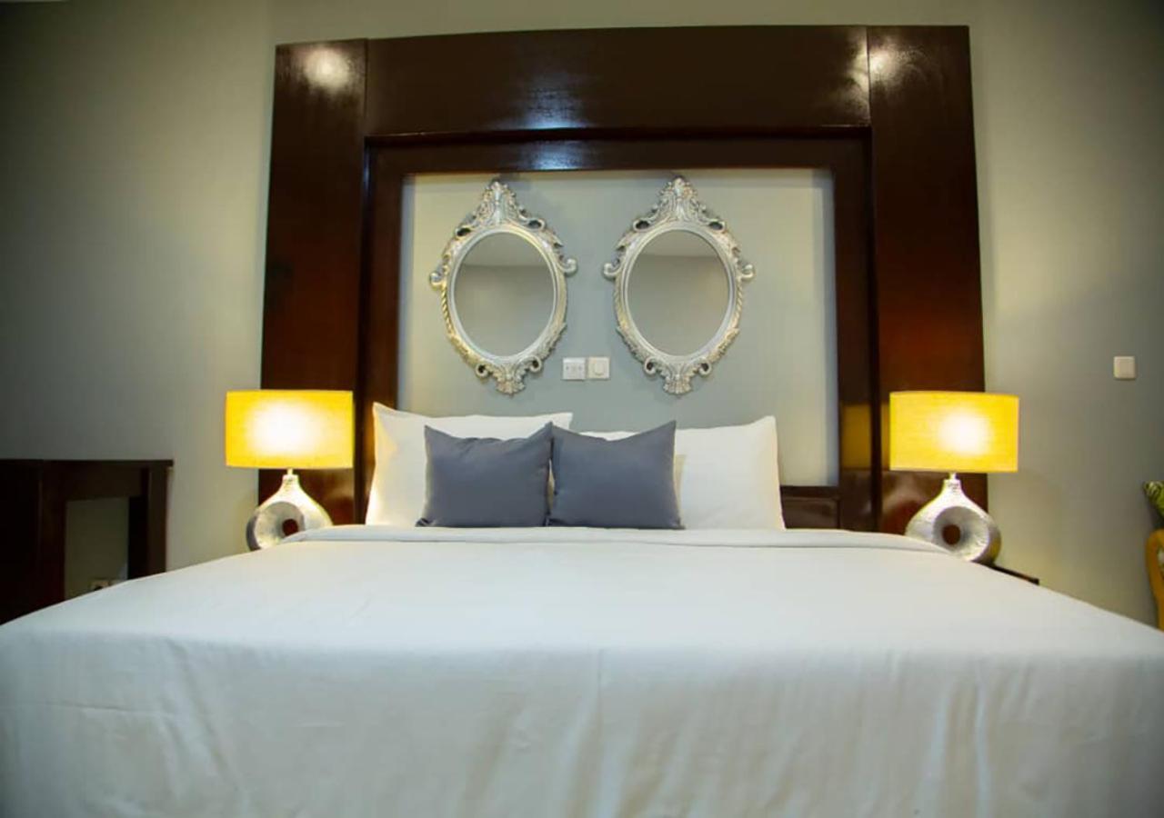 Onyx Hotel Ямусукро Екстер'єр фото