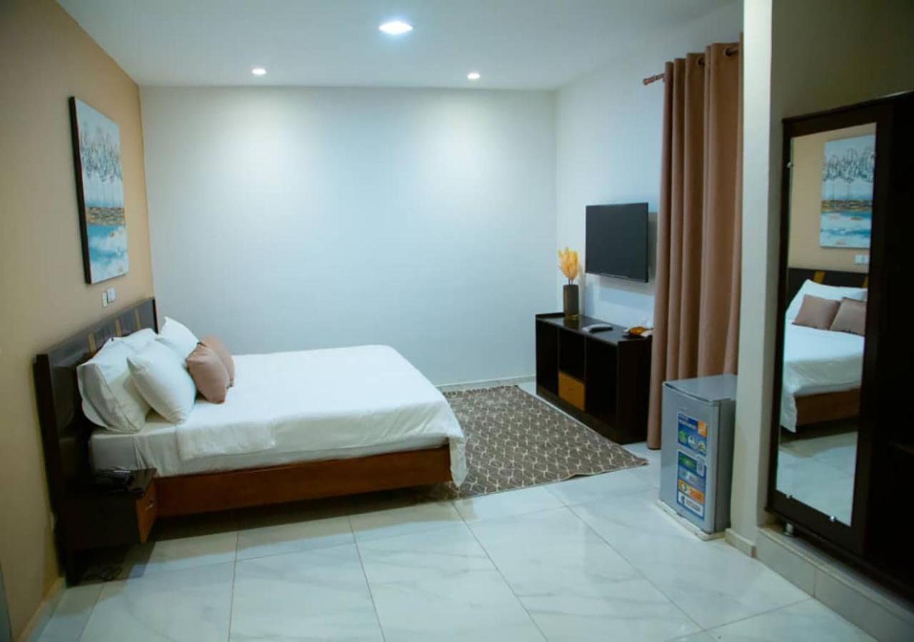 Onyx Hotel Ямусукро Екстер'єр фото