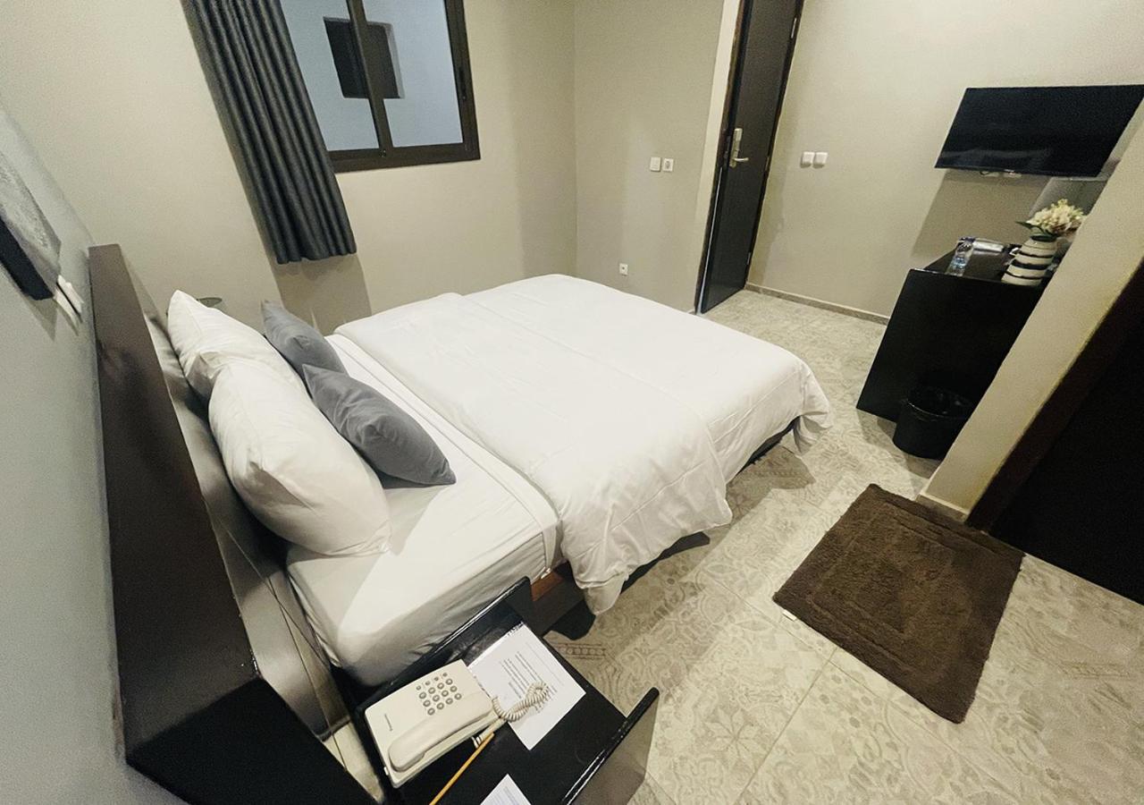Onyx Hotel Ямусукро Екстер'єр фото