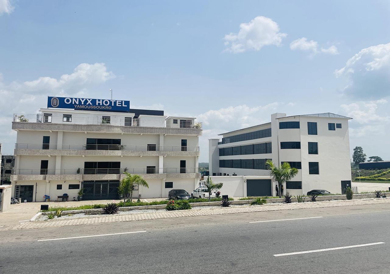Onyx Hotel Ямусукро Екстер'єр фото