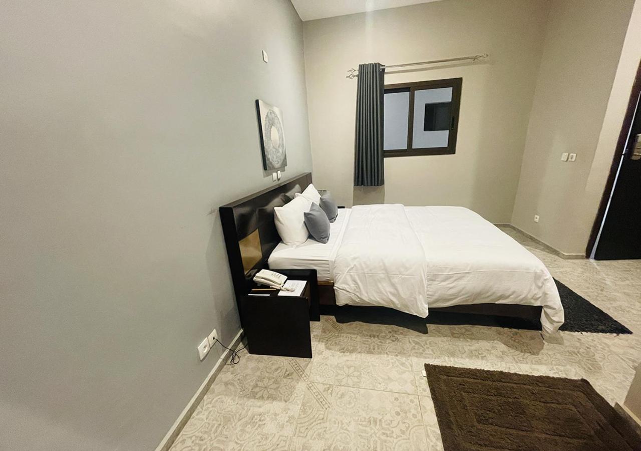 Onyx Hotel Ямусукро Екстер'єр фото